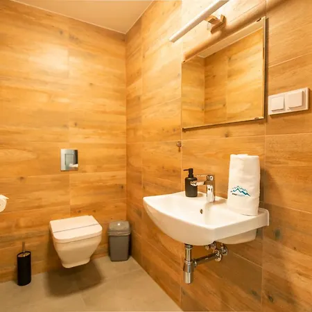 Invest Centrum Park 29 شقة شكلارسكا بوريبا